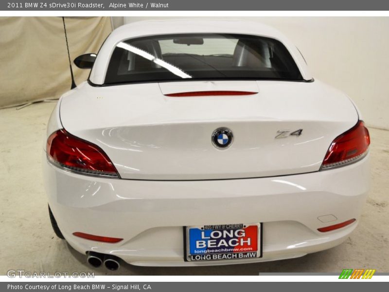Alpine White / Walnut 2011 BMW Z4 sDrive30i Roadster