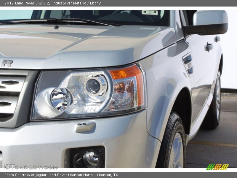 Indus Silver Metallic / Ebony 2012 Land Rover LR2 3.2