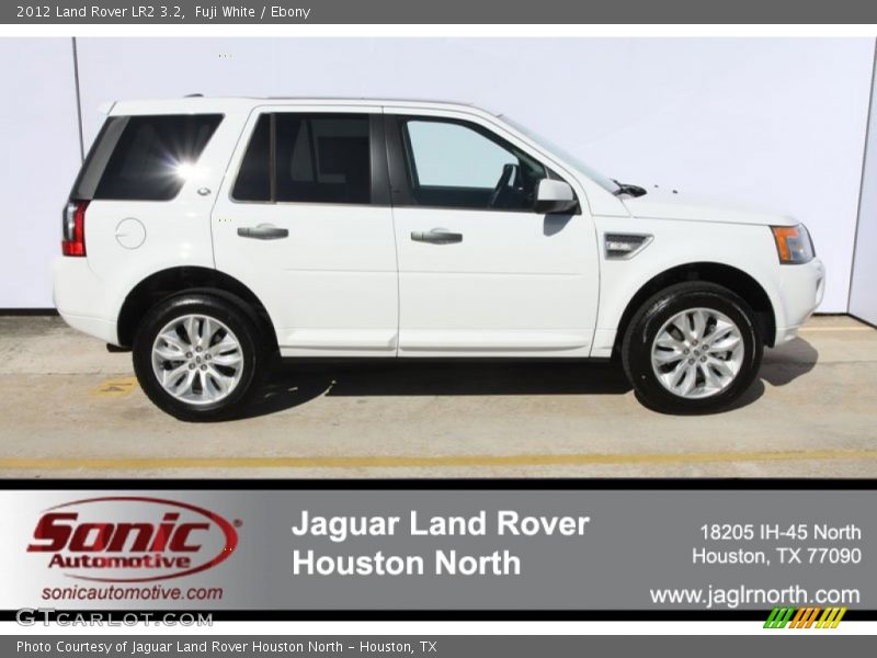 Fuji White / Ebony 2012 Land Rover LR2 3.2