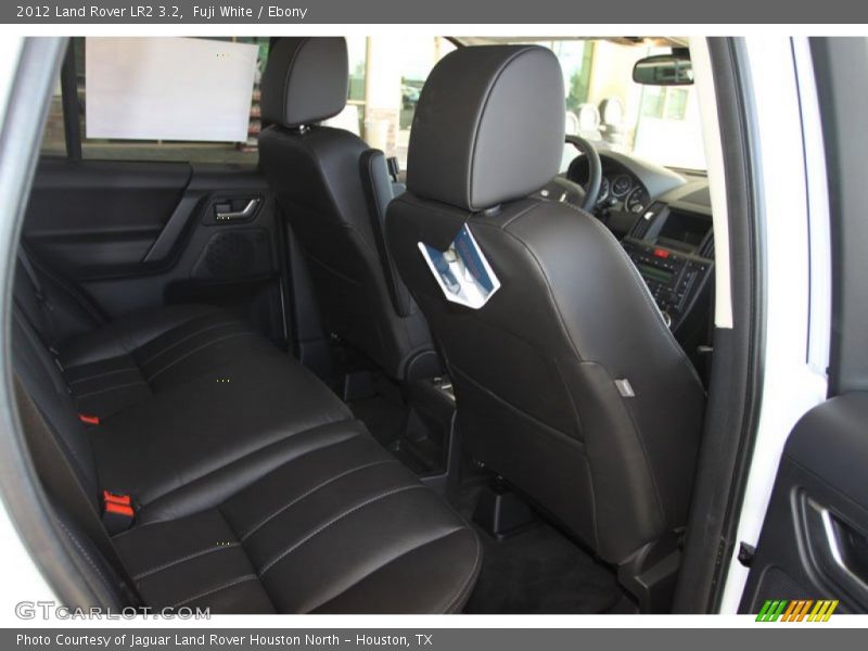Fuji White / Ebony 2012 Land Rover LR2 3.2
