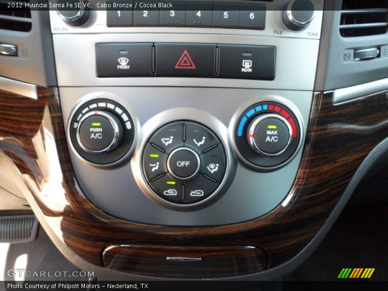 Controls of 2012 Santa Fe SE V6