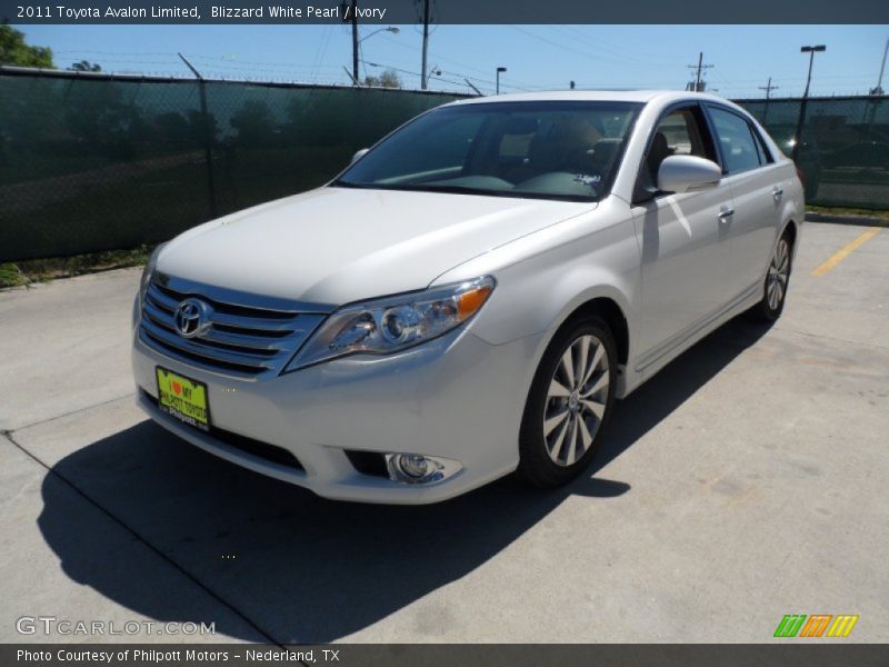 Blizzard White Pearl / Ivory 2011 Toyota Avalon Limited