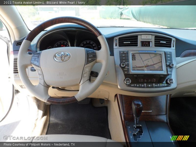 Blizzard White Pearl / Ivory 2011 Toyota Avalon Limited
