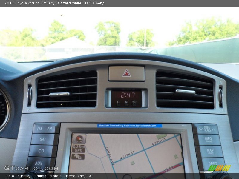 Blizzard White Pearl / Ivory 2011 Toyota Avalon Limited