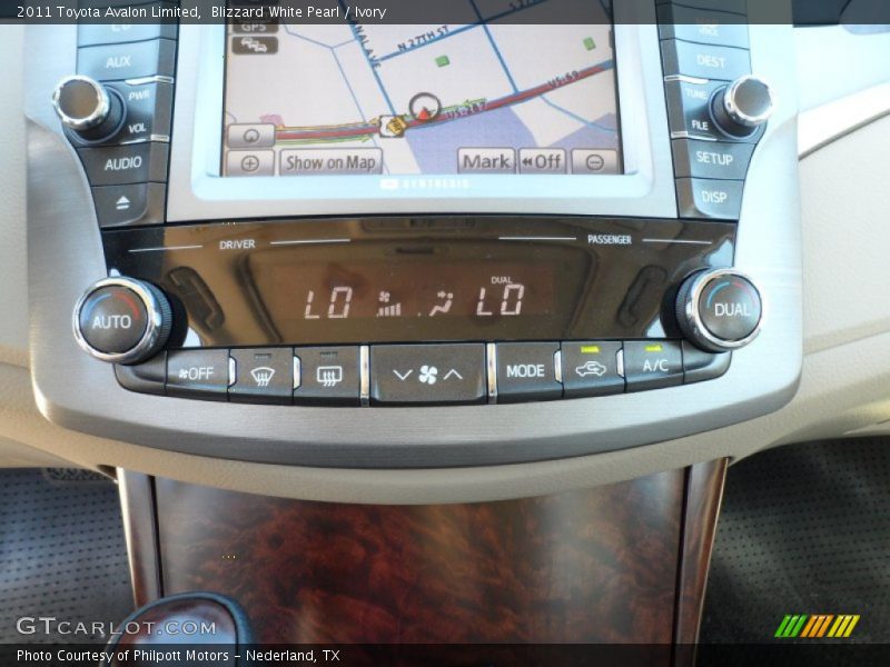 Blizzard White Pearl / Ivory 2011 Toyota Avalon Limited