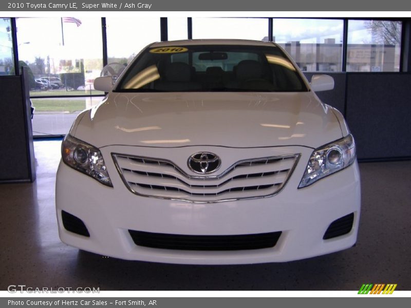 Super White / Ash Gray 2010 Toyota Camry LE