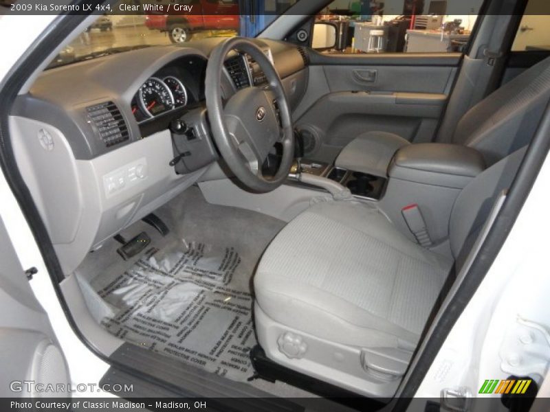 Clear White / Gray 2009 Kia Sorento LX 4x4