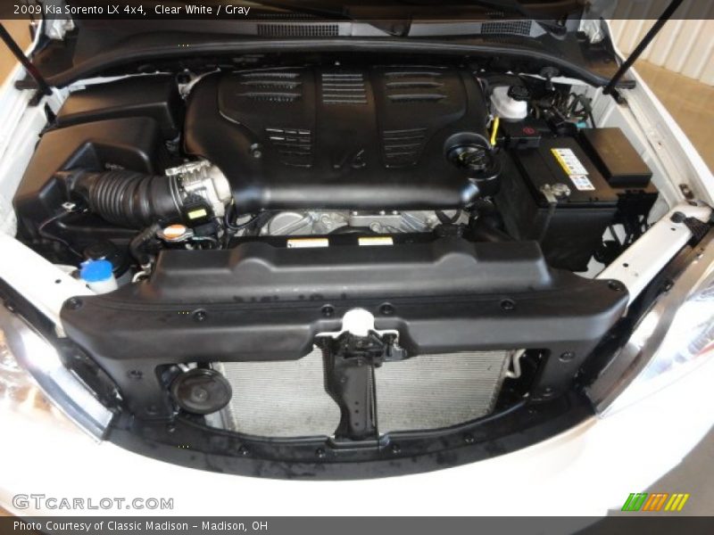 Clear White / Gray 2009 Kia Sorento LX 4x4