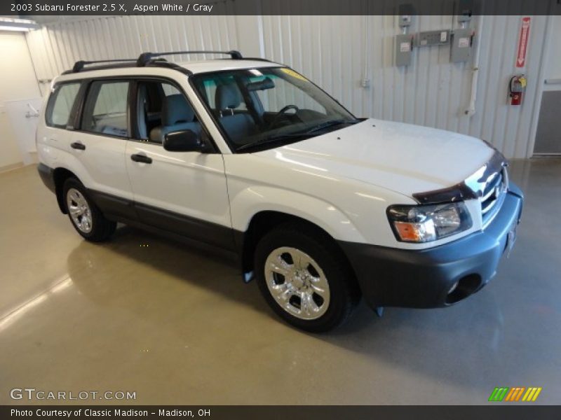 Aspen White / Gray 2003 Subaru Forester 2.5 X
