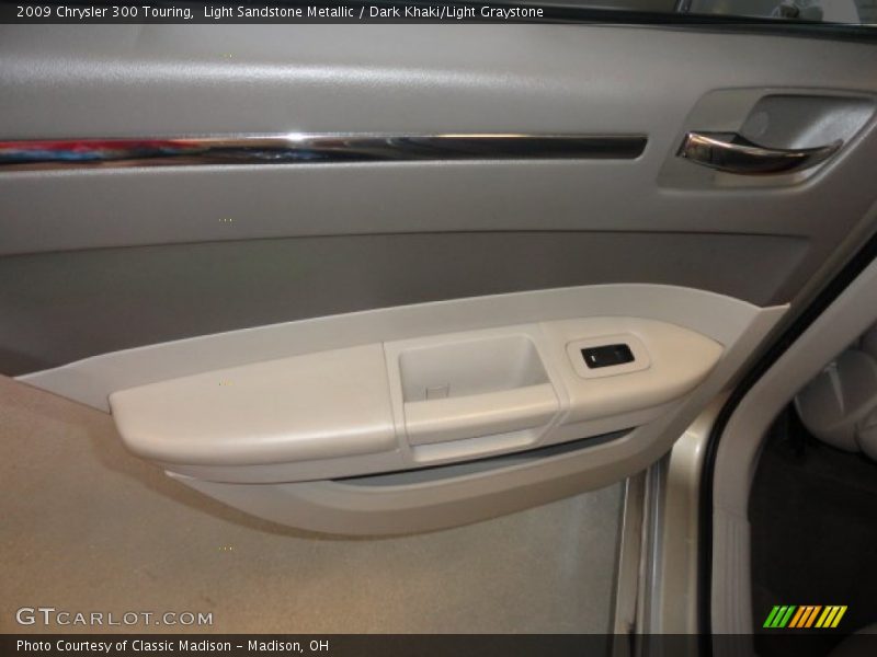 Light Sandstone Metallic / Dark Khaki/Light Graystone 2009 Chrysler 300 Touring
