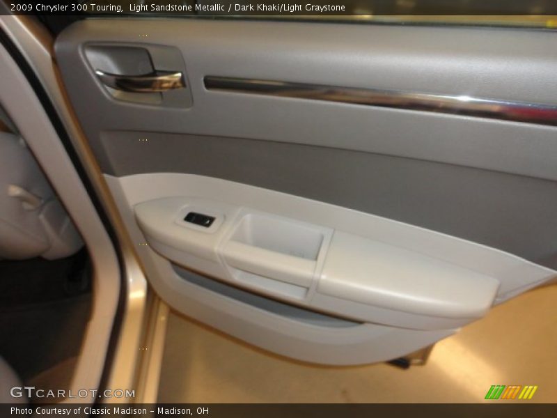 Light Sandstone Metallic / Dark Khaki/Light Graystone 2009 Chrysler 300 Touring