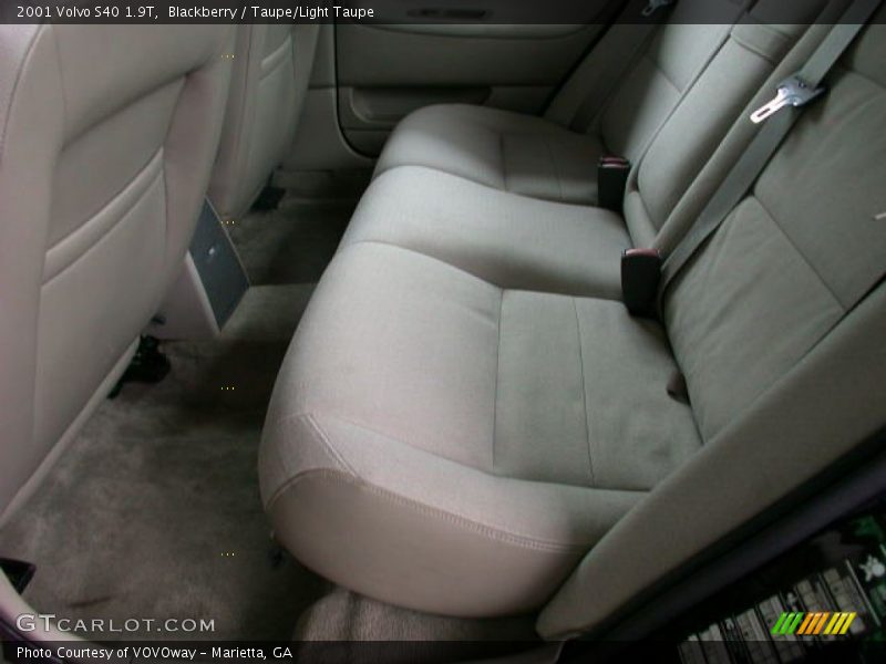 Blackberry / Taupe/Light Taupe 2001 Volvo S40 1.9T