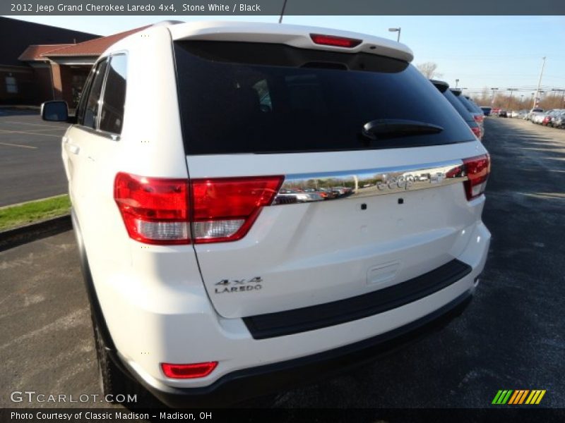 Stone White / Black 2012 Jeep Grand Cherokee Laredo 4x4