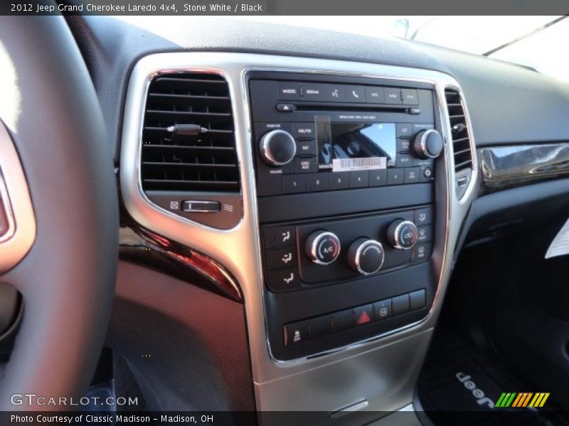 Stone White / Black 2012 Jeep Grand Cherokee Laredo 4x4