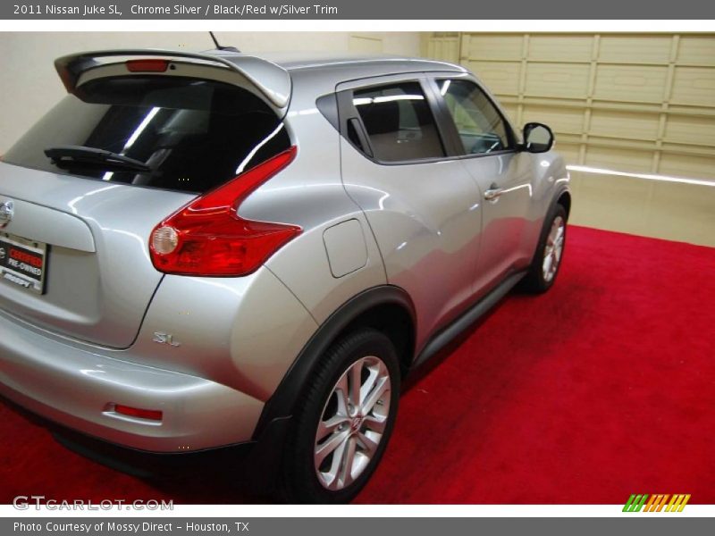 Chrome Silver / Black/Red w/Silver Trim 2011 Nissan Juke SL