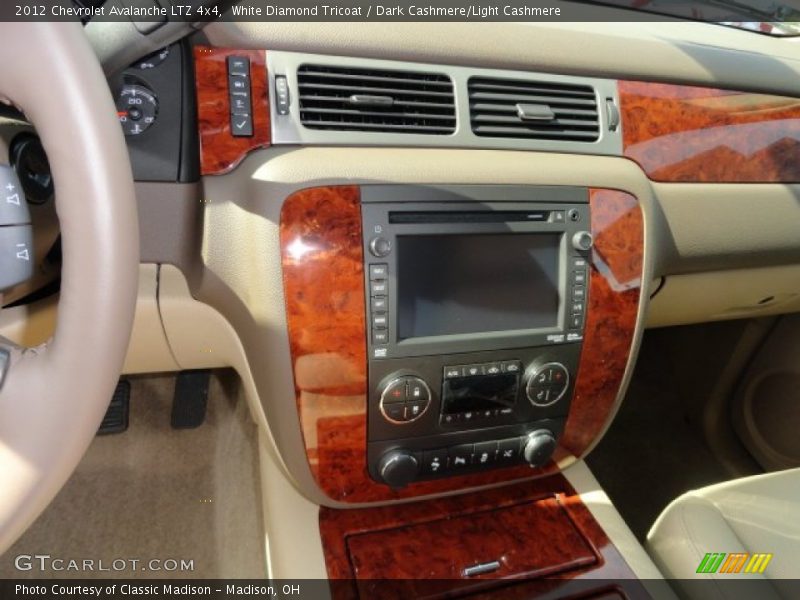White Diamond Tricoat / Dark Cashmere/Light Cashmere 2012 Chevrolet Avalanche LTZ 4x4