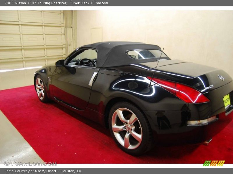 Super Black / Charcoal 2005 Nissan 350Z Touring Roadster
