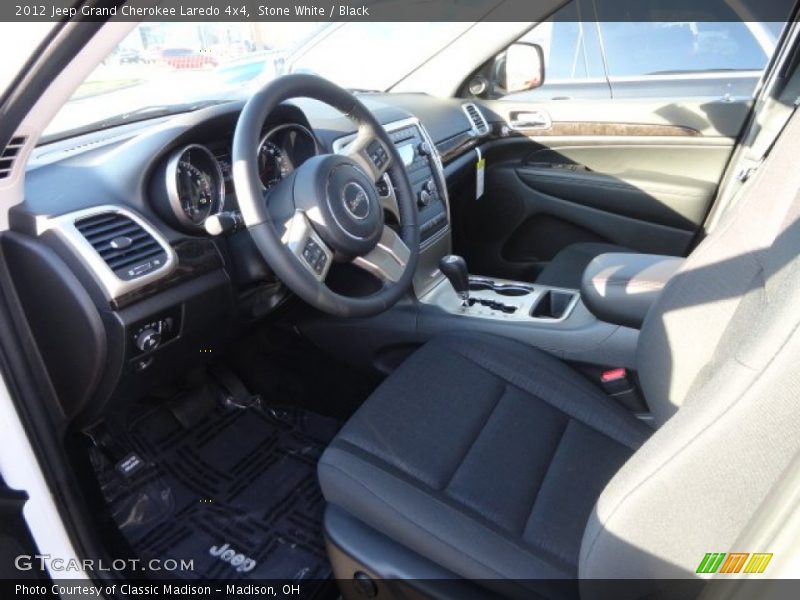 Stone White / Black 2012 Jeep Grand Cherokee Laredo 4x4