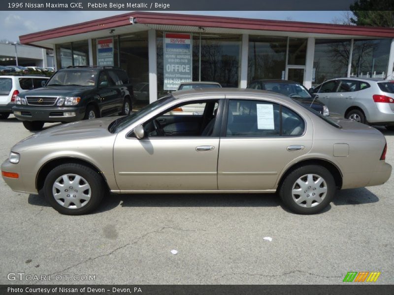Pebble Beige Metallic / Beige 1996 Nissan Maxima GXE