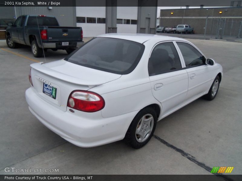 White / Beige 2001 Kia Sephia