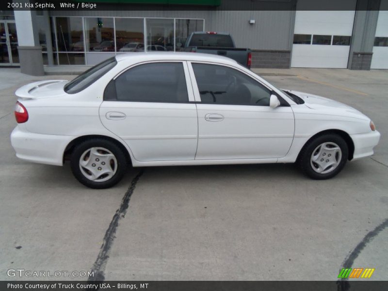 White / Beige 2001 Kia Sephia