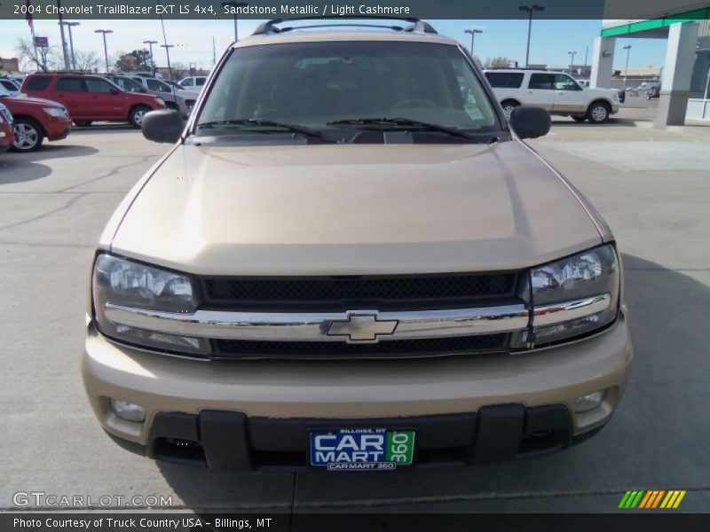 Sandstone Metallic / Light Cashmere 2004 Chevrolet TrailBlazer EXT LS 4x4