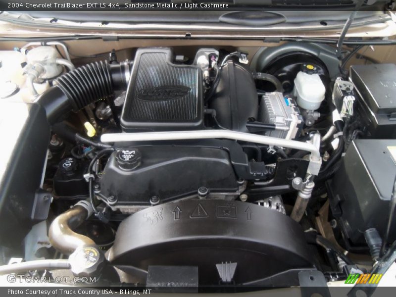 Sandstone Metallic / Light Cashmere 2004 Chevrolet TrailBlazer EXT LS 4x4