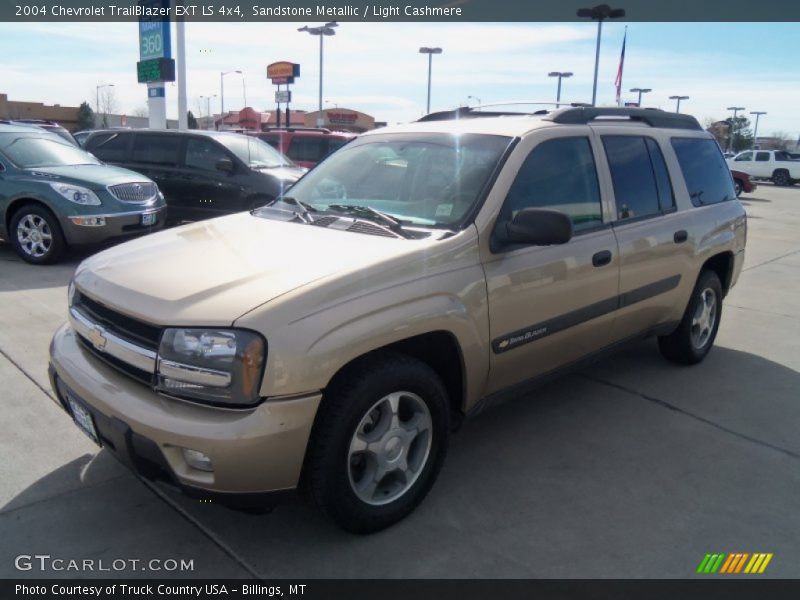 Sandstone Metallic / Light Cashmere 2004 Chevrolet TrailBlazer EXT LS 4x4