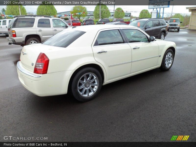 Cool Vanilla / Dark Slate Gray/Medium Slate Gray 2005 Chrysler 300 C HEMI