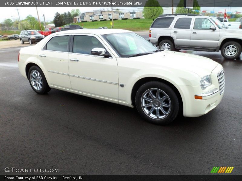 Cool Vanilla / Dark Slate Gray/Medium Slate Gray 2005 Chrysler 300 C HEMI