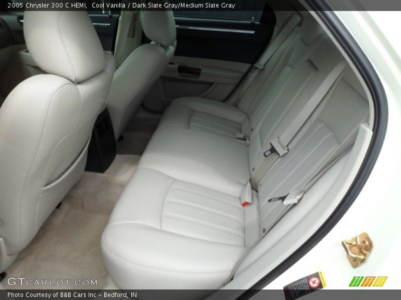 Cool Vanilla / Dark Slate Gray/Medium Slate Gray 2005 Chrysler 300 C HEMI