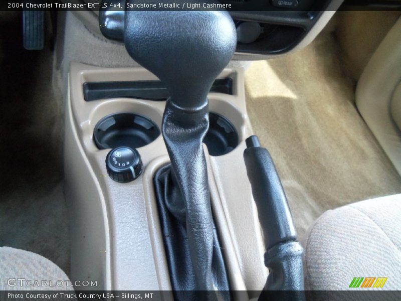 Sandstone Metallic / Light Cashmere 2004 Chevrolet TrailBlazer EXT LS 4x4