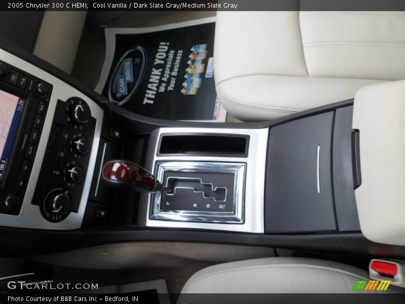 Cool Vanilla / Dark Slate Gray/Medium Slate Gray 2005 Chrysler 300 C HEMI