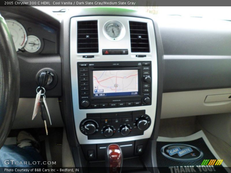 Cool Vanilla / Dark Slate Gray/Medium Slate Gray 2005 Chrysler 300 C HEMI