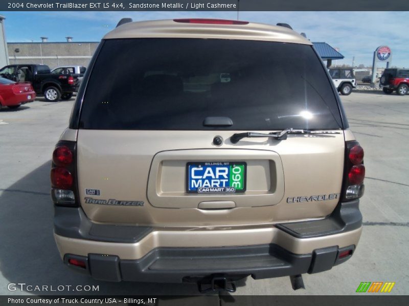 Sandstone Metallic / Light Cashmere 2004 Chevrolet TrailBlazer EXT LS 4x4