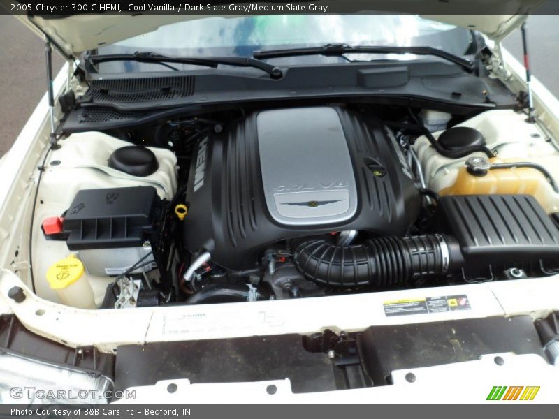 Cool Vanilla / Dark Slate Gray/Medium Slate Gray 2005 Chrysler 300 C HEMI