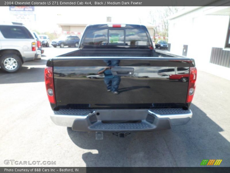 Black / Medium Dark Pewter 2004 Chevrolet Colorado LS Z71 Extended Cab 4x4