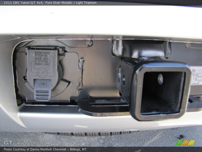 Pure Silver Metallic / Light Titanium 2011 GMC Yukon SLT 4x4