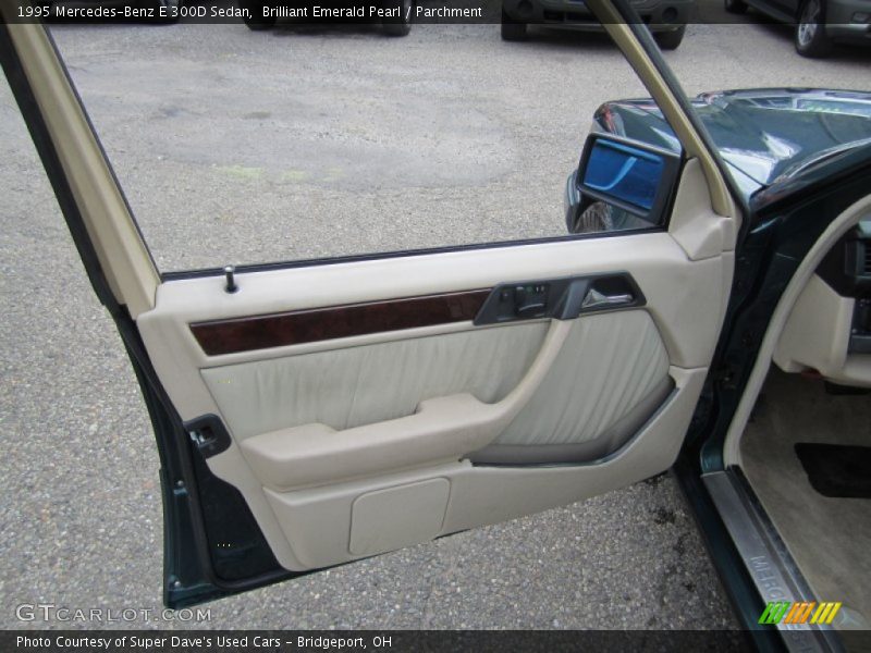 Door Panel of 1995 E 300D Sedan