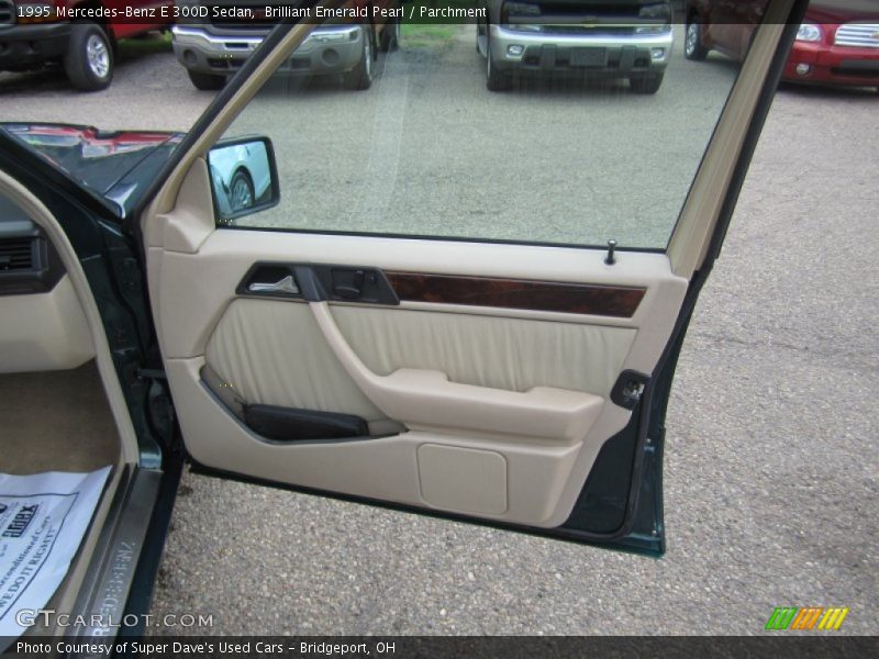 Door Panel of 1995 E 300D Sedan