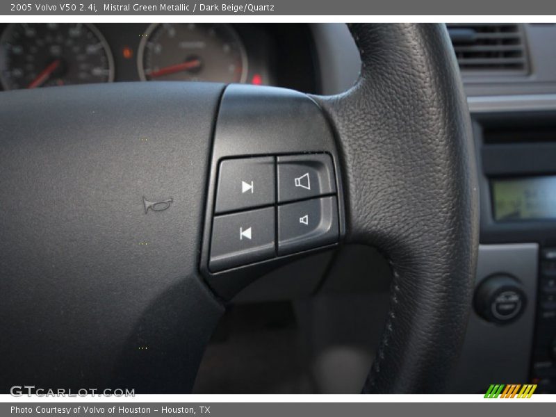 Mistral Green Metallic / Dark Beige/Quartz 2005 Volvo V50 2.4i