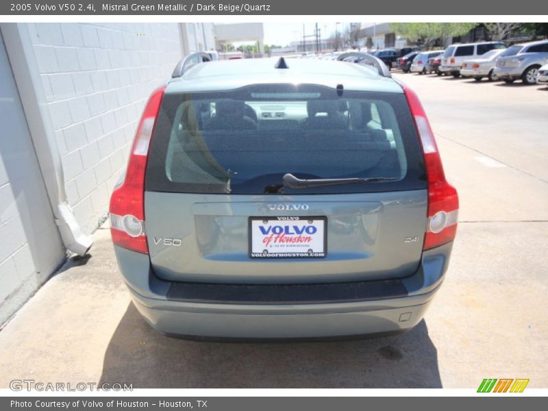 Mistral Green Metallic / Dark Beige/Quartz 2005 Volvo V50 2.4i