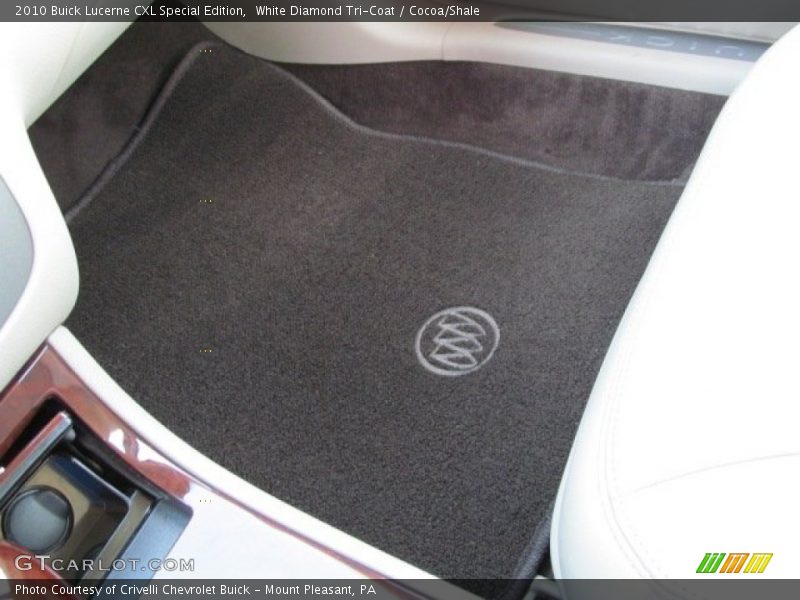 White Diamond Tri-Coat / Cocoa/Shale 2010 Buick Lucerne CXL Special Edition