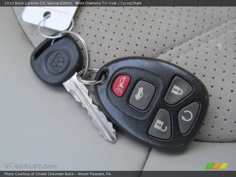 Keys of 2010 Lucerne CXL Special Edition