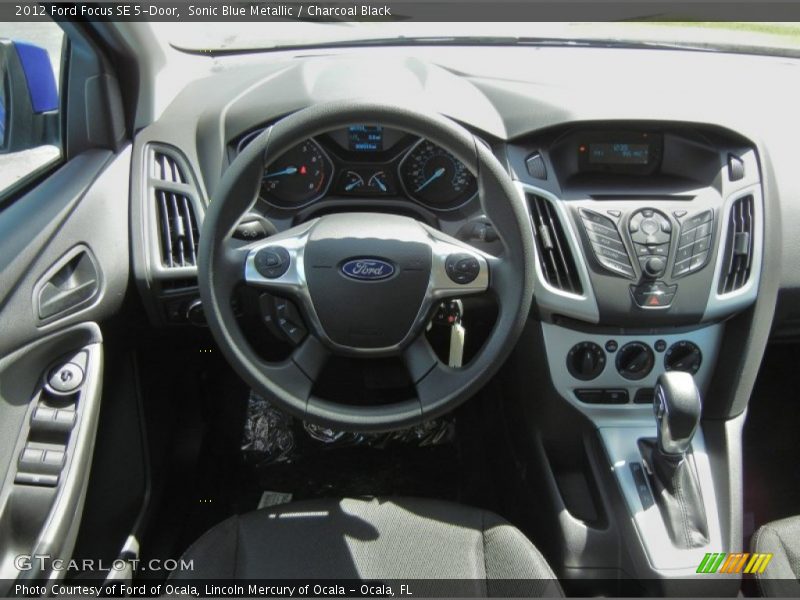 Sonic Blue Metallic / Charcoal Black 2012 Ford Focus SE 5-Door