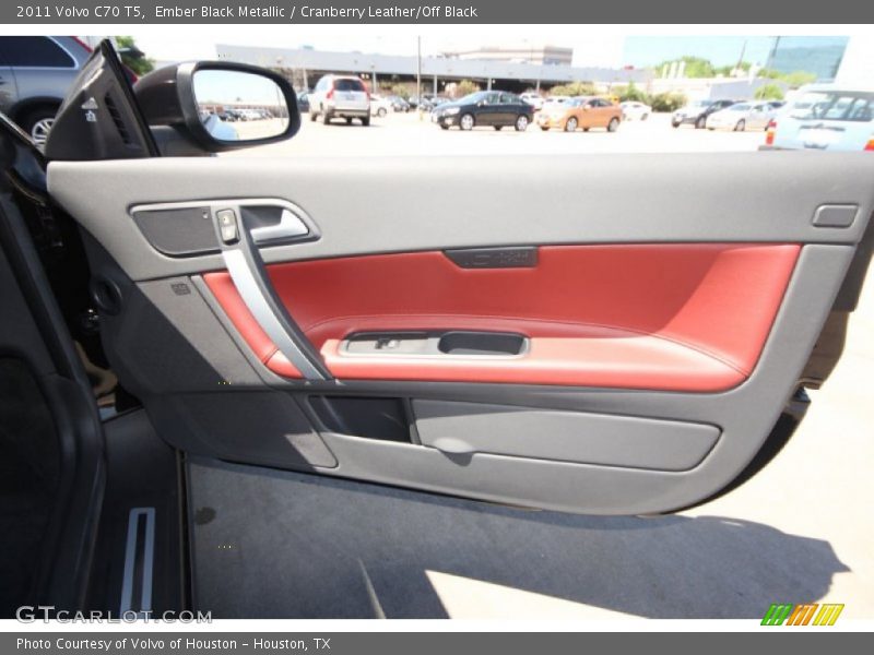 Ember Black Metallic / Cranberry Leather/Off Black 2011 Volvo C70 T5
