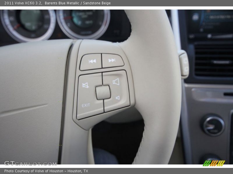 Barents Blue Metallic / Sandstone Beige 2011 Volvo XC60 3.2