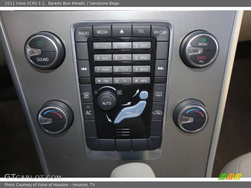 Barents Blue Metallic / Sandstone Beige 2011 Volvo XC60 3.2