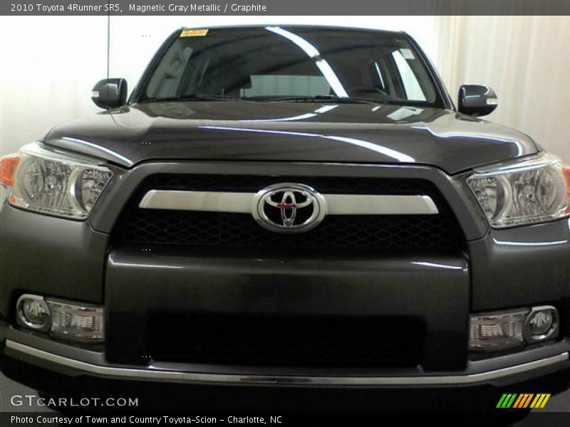 Magnetic Gray Metallic / Graphite 2010 Toyota 4Runner SR5