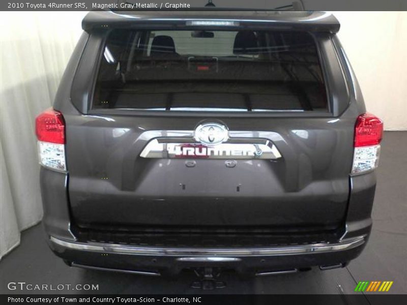 Magnetic Gray Metallic / Graphite 2010 Toyota 4Runner SR5